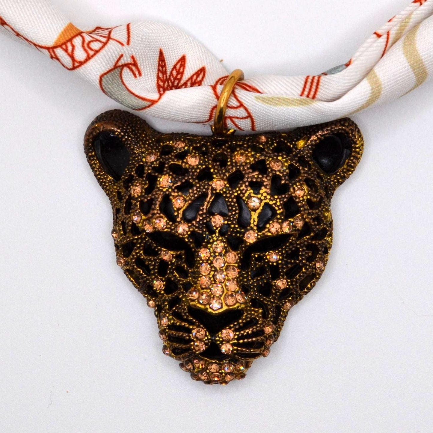 Scarf Cheetah Pendant Necklace